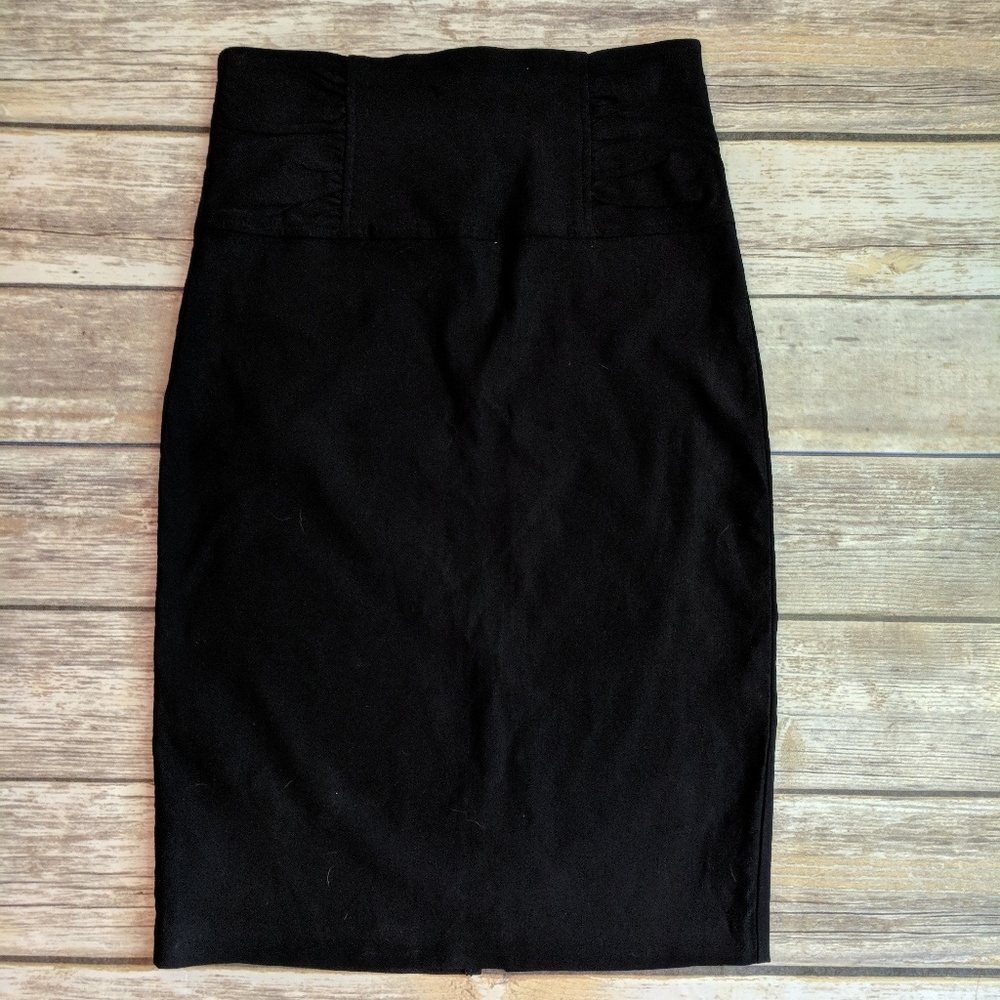 Black stretchy high waist lightweight pencil skirt